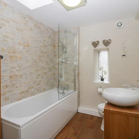 Lady Barn * Grange-over-Sands